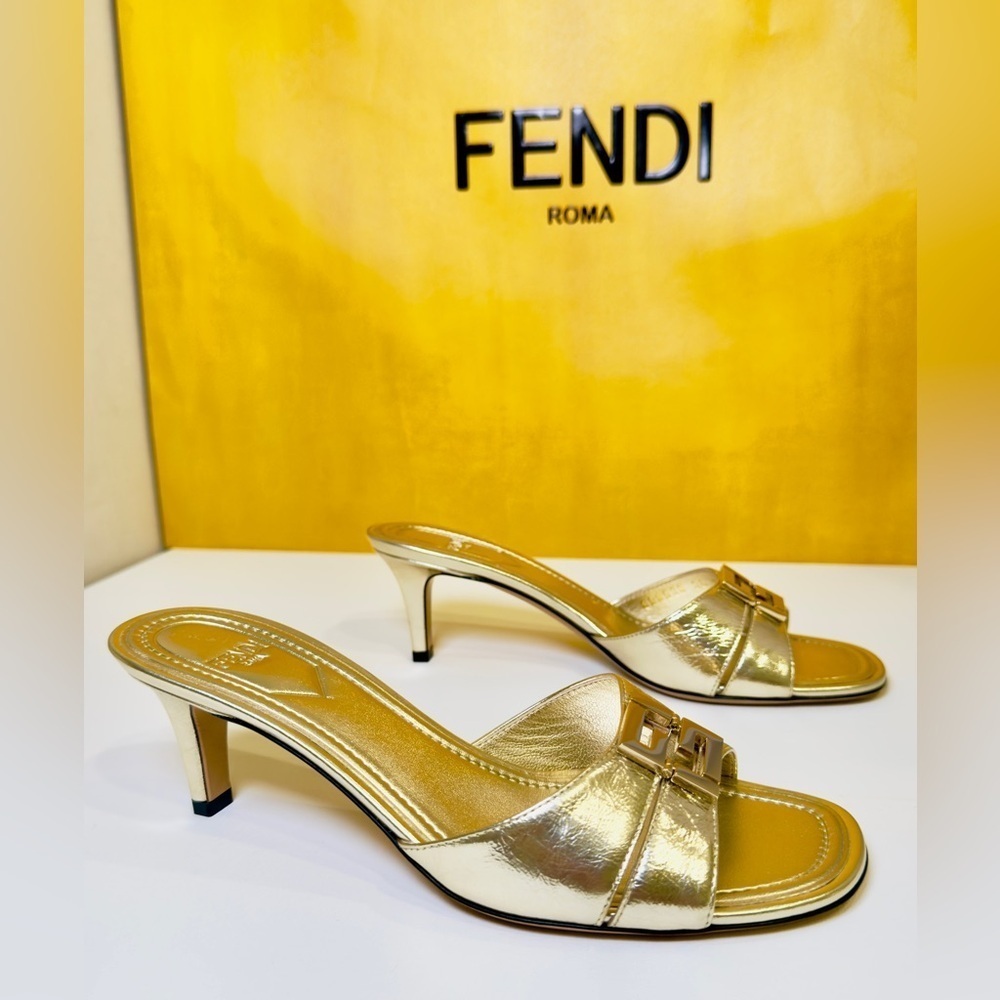 Fendi FFold Metallic Leather Kitten-Heel Sandal Light Gold Open Toe Slide Size36 - Picture 6 of 16